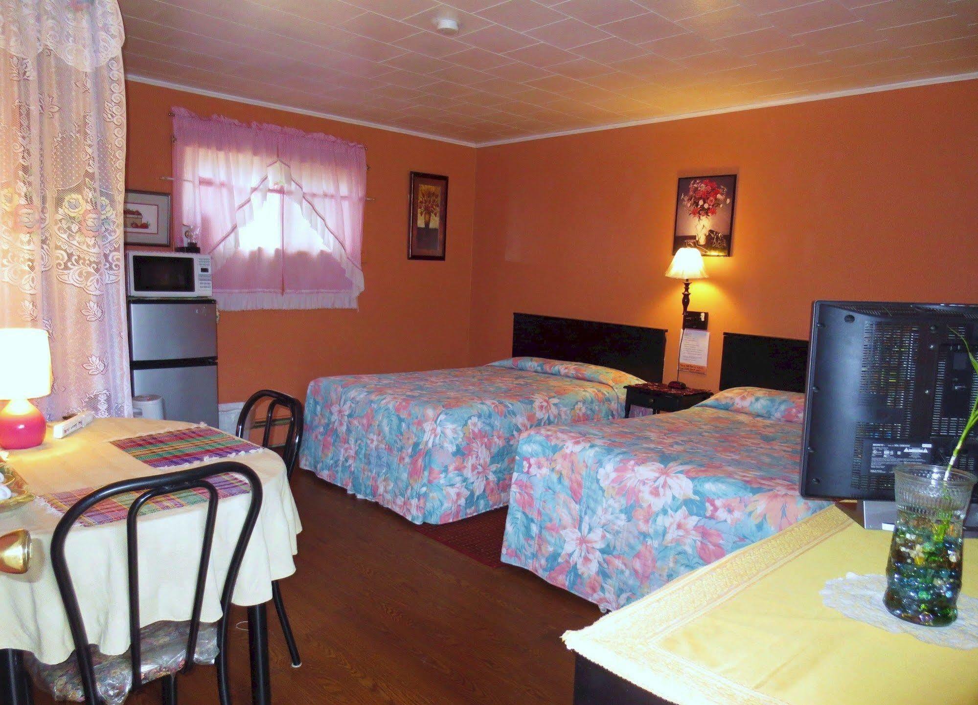 Four Seasons Motel Catskill Buitenkant foto