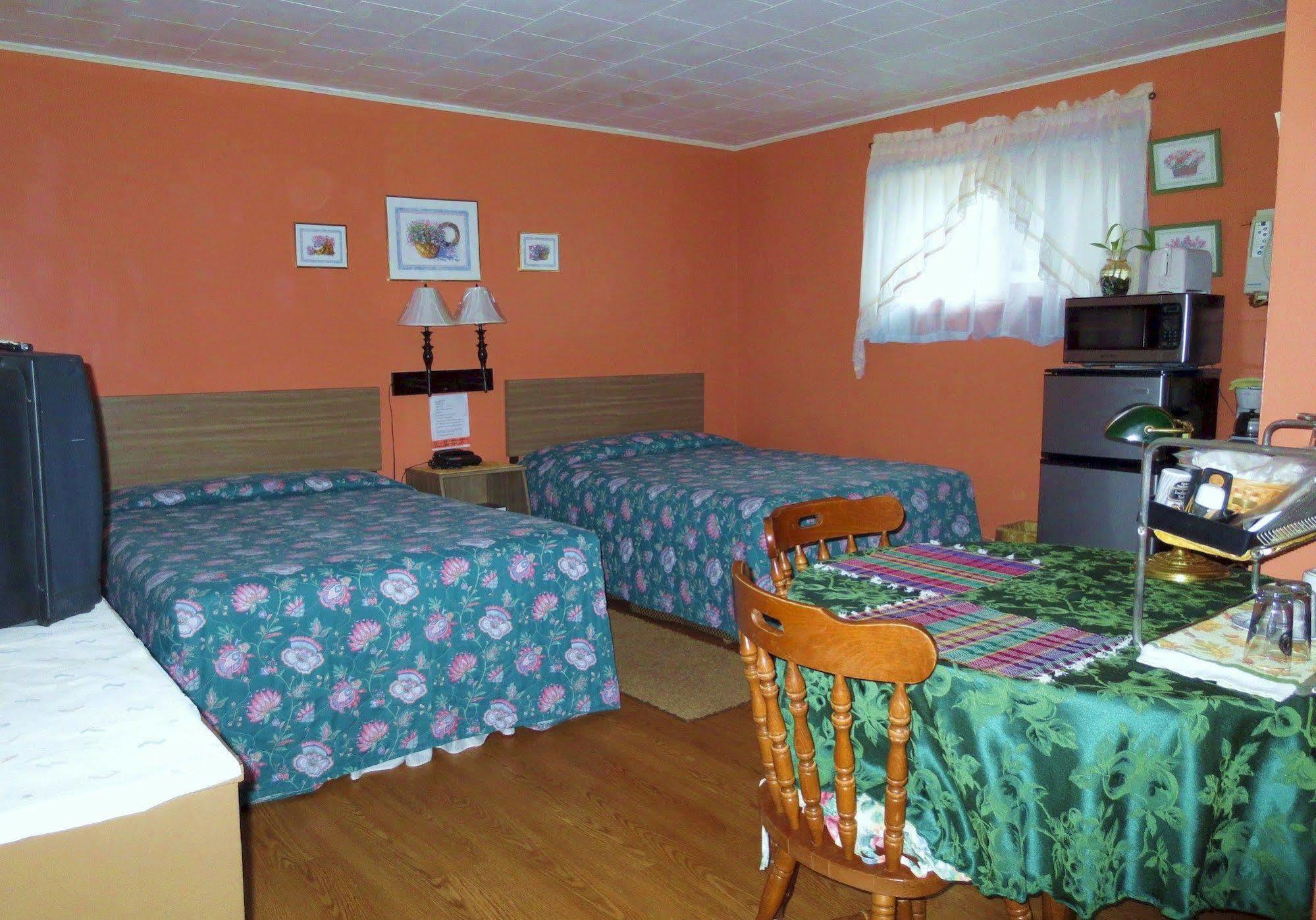 Four Seasons Motel Catskill Buitenkant foto